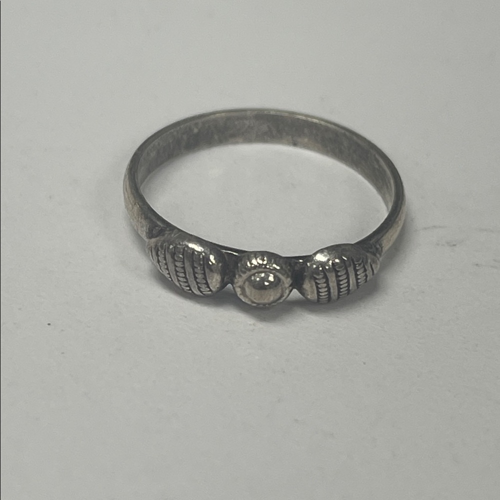 Sterling Silver Simple Ring Sz 6